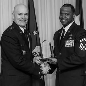 Meet your Posher, Elgin